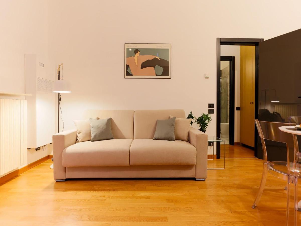 The Best Rent - Modern Apartment In The Center ミラノ エクステリア 写真